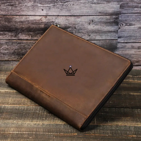 Personaliseerbare leren MacBook-hoes 13" en 14" — TRAVERSÉE-reistas – 8/15