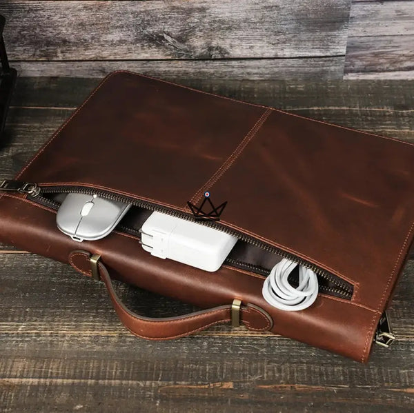 Aanpasbare lederen MacBook-hoes 13"-16" - CODEX Voyager