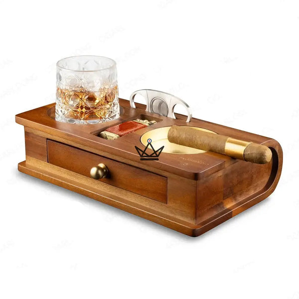 Massief houten sigarenasbak met whiskyhouder en lade - Whisky Butler