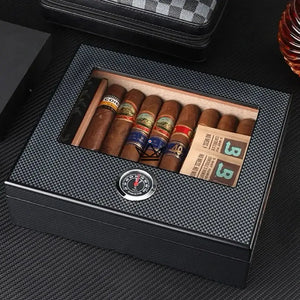 Cave Cigares Fibre Carbone avec accessoires, 60 cigares - SHADOW PRESTIGE - ["maj-filtre"] - cave a cigare - Cadeau, Noël, Anniversaire, Original, Fête des pères, fête des mères - Atelier Atypique