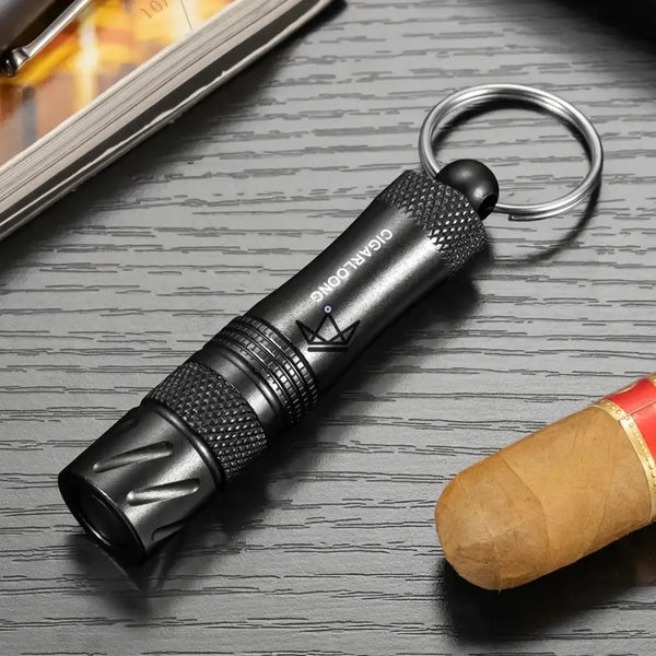 Perce-cigare porte-clés 3-en-1 avec aiguille cachée — VIGIE – 2/20